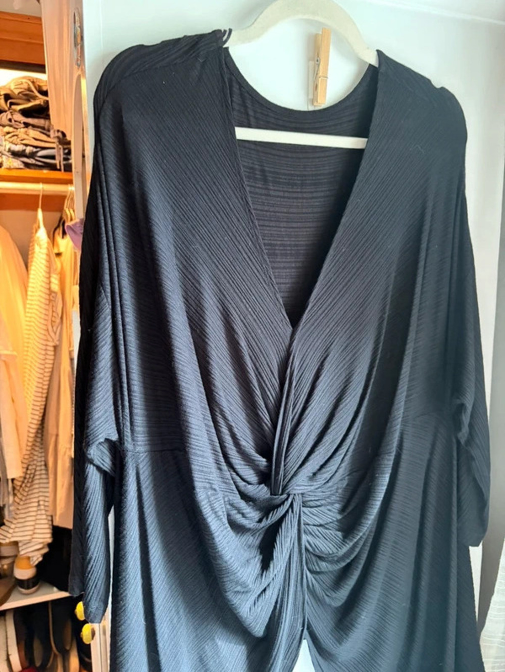 Tie detail blouse with long sides black